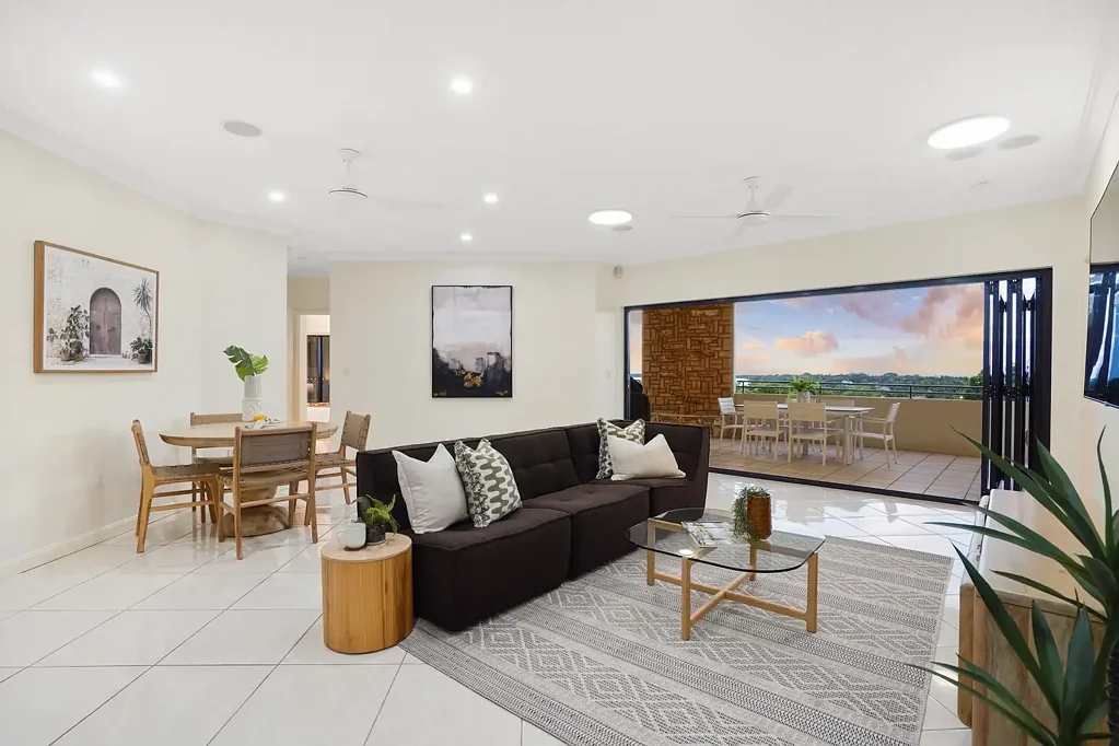 Parap 3房  Marvellous water views, spacious layout, incredible amenities!