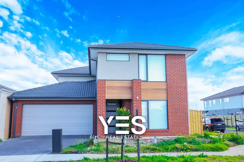 Double-Storey Luxury | 5-Bedroom Family Home in Prime Location!