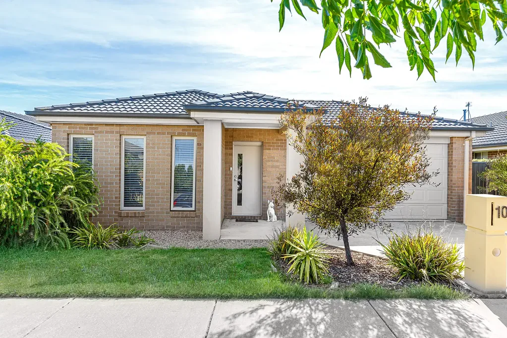 Modern four-bedroom home within the Ballarat High School catchment zone.