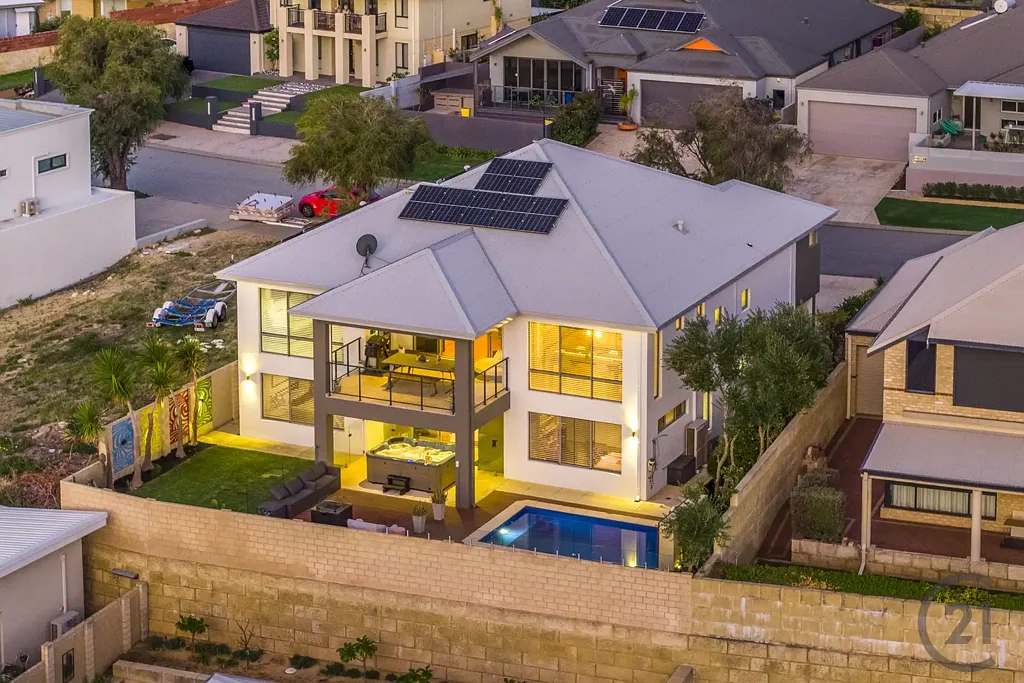 Wannanup 5房  Webb & Brown-Neaves Home with Sweeping Ocean Views & Exceptional Family Living