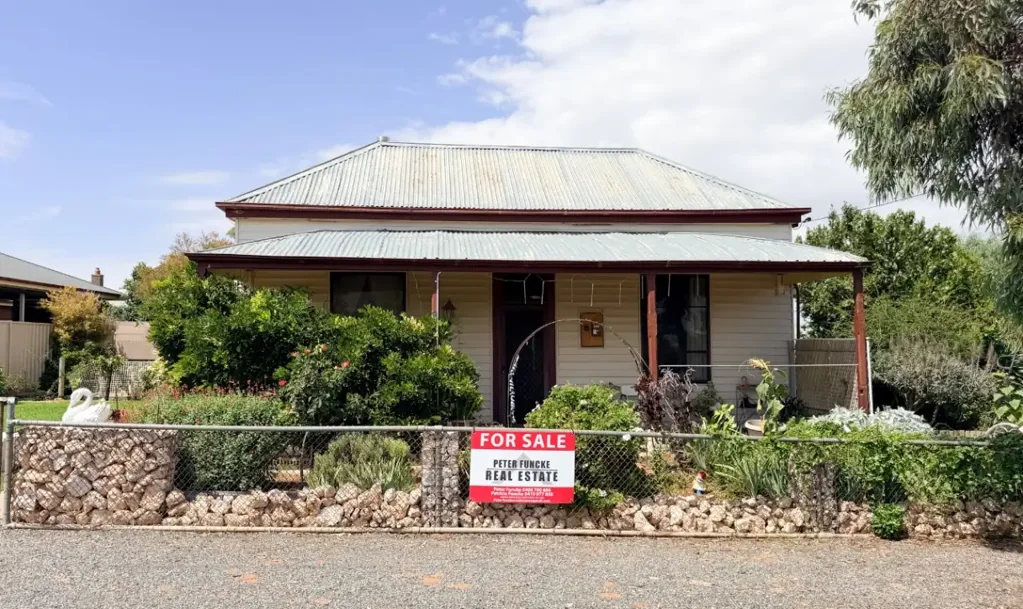 Hopetoun 3Kwarto Rare Opportunity To Purchase A Beautiful Colonial Style Cottage Home in Prime Location Of The Popular Lake Lascelles, Hopetoun Victoria