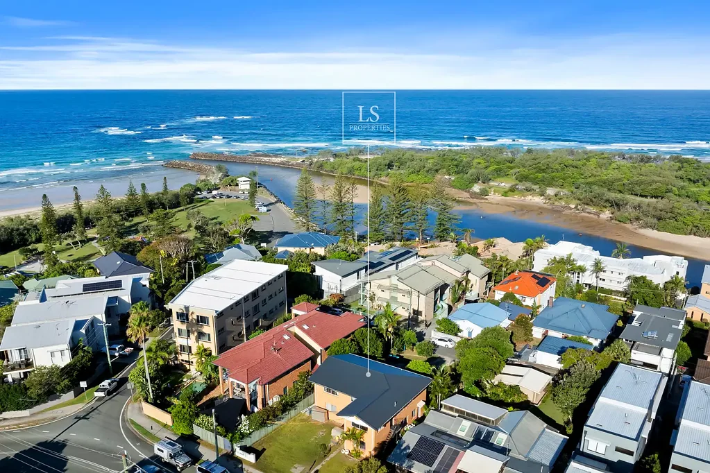 Kingscliff 5房  Blue-Chip Kingscliff Hill Development Site with Ocean Views from Both Sides