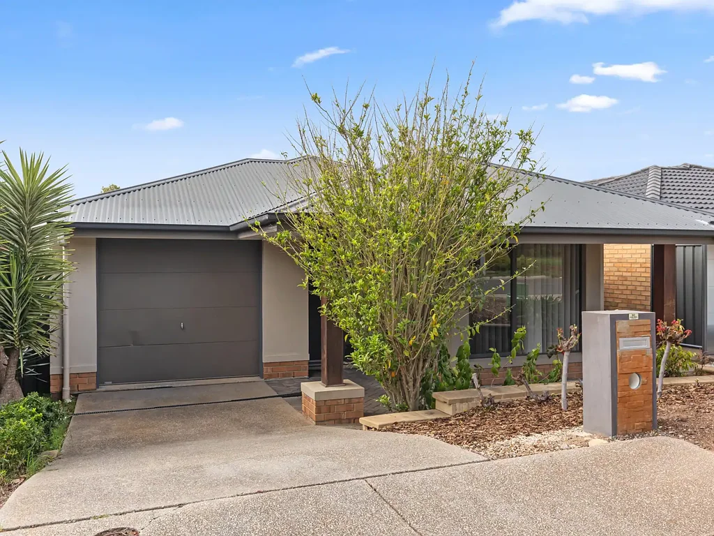 46 Booth Avenue, Morphett Vale, SA 5162