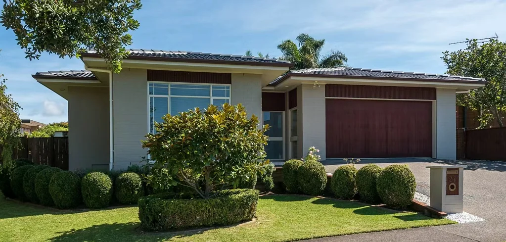 24 Tyrian, Half Moon Bay, Auckland