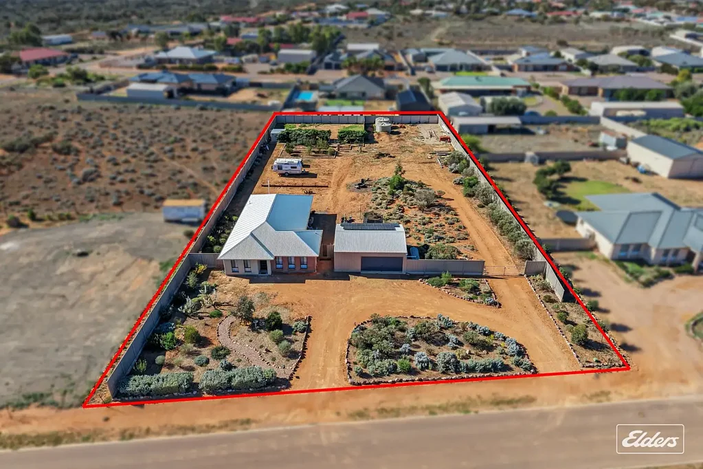 Whyalla Jenkins 4ห้องนอน MODERN LIVING ON A LIFESTYLE ALLOTMENT