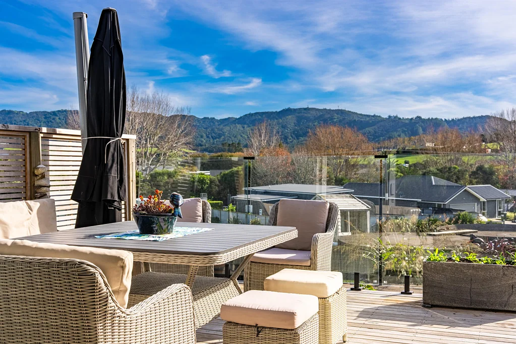 Mangawhai Heads 3Moenga Sun Soaked Coastal Living Must Be Sold!
