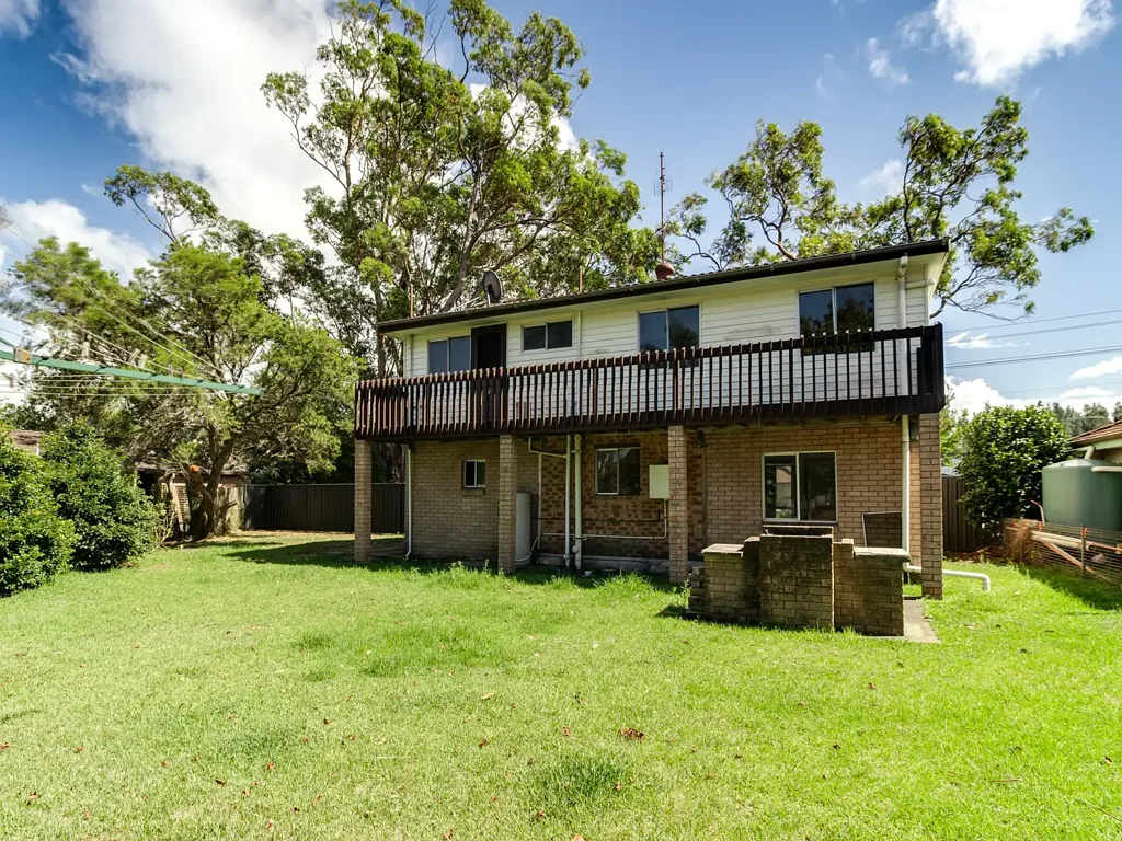 Sussex Inlet 4Zimmer Waterfront Opportunity with Huge Potential
