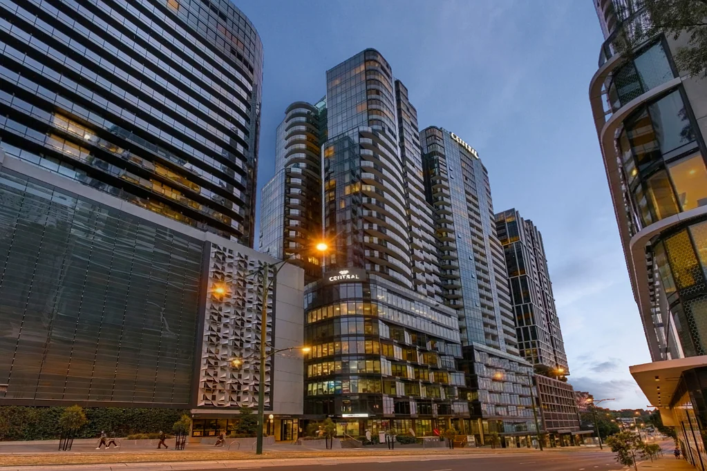 Modern 2-Bedroom plus Study Apartment in the Heart of Box Hill