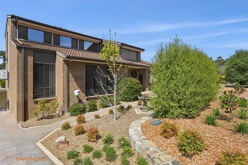 8 Desailly Crescent, Kambah, ACT 2902