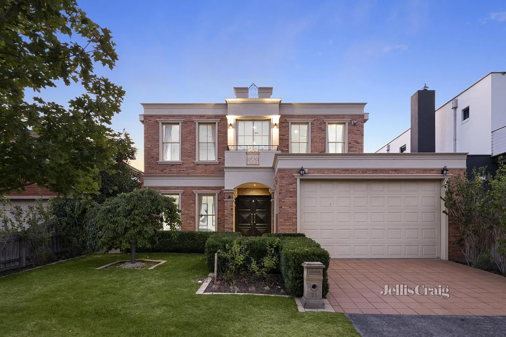 21 Winston Way, Murrumbeena, VIC 3163