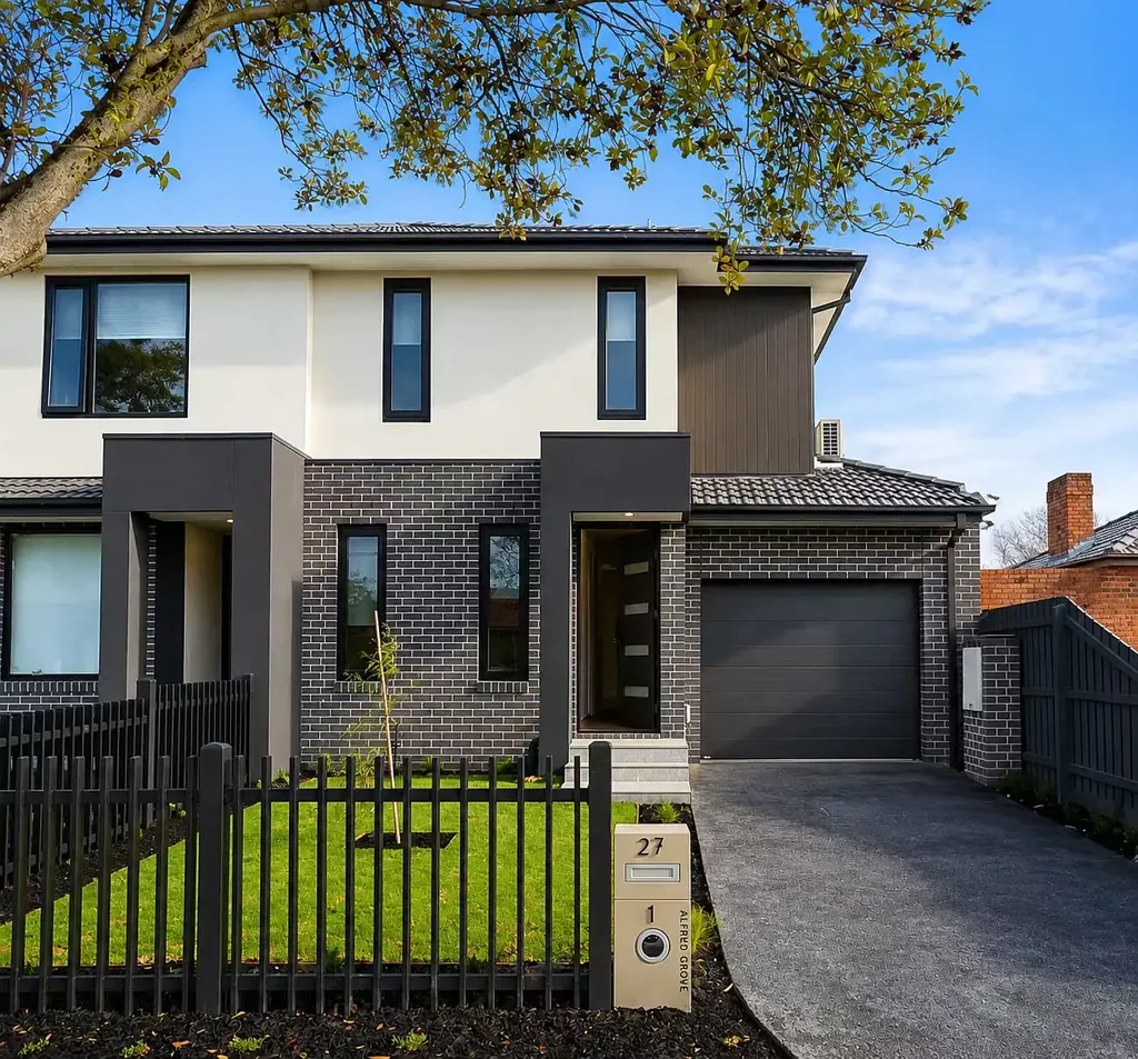 Oakleigh East 4બેડરૂમ Modern Comfort in a Prime Oakleigh East Location