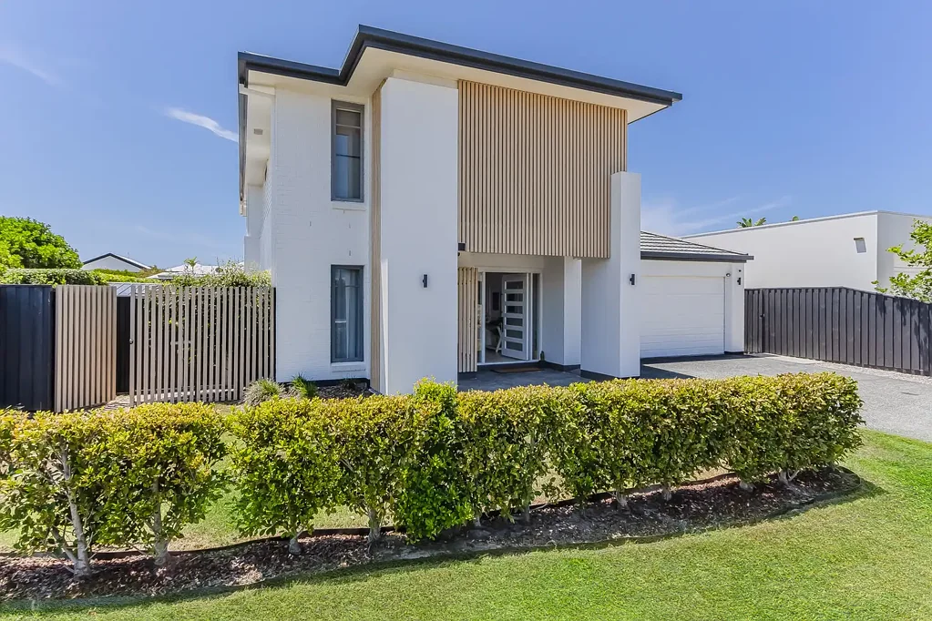 Casuarina 4房  A Beachside Gem in Casuarina | And just a short stroll to the Ocean.