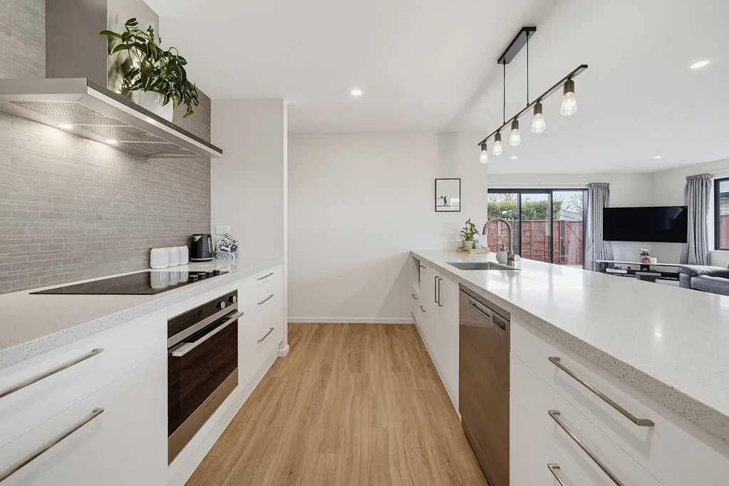 Woodend 3房  Modern luxury, space & security