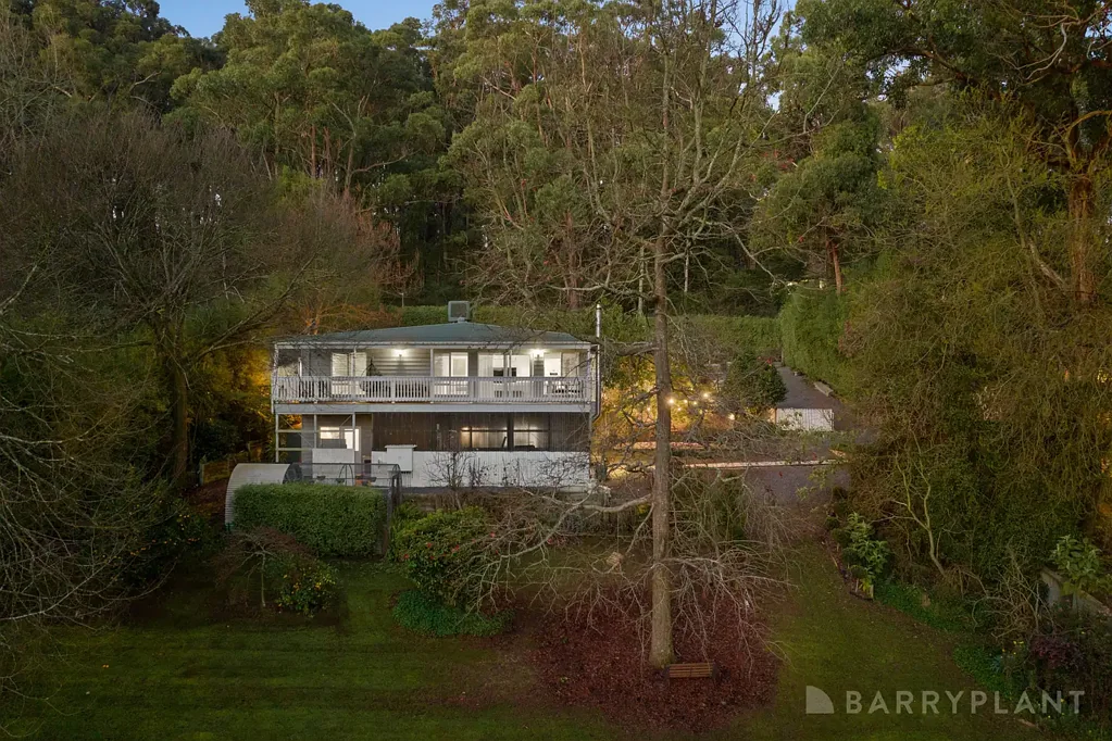 16 Nobelius Street, Emerald, VIC 3782
