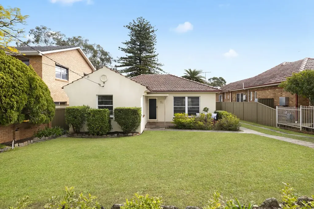 Strathfield 3 Slaapkamer Prime Strathfield Opportunity – 626sqm with 15.24m Frontage