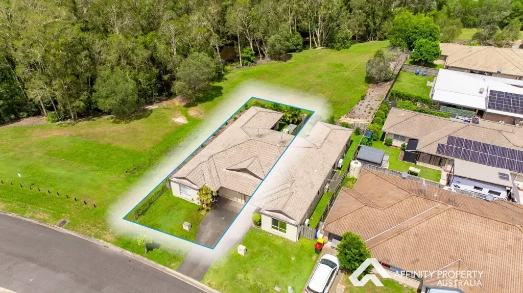 1/4 King John Dr, Caboolture, QLD 4510