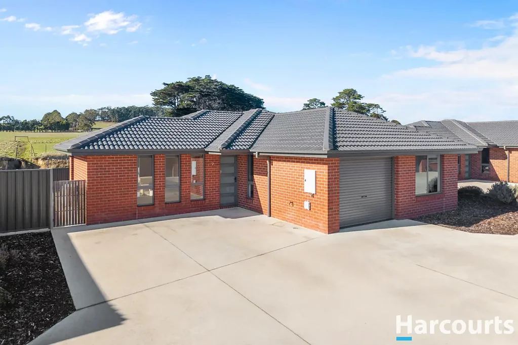 2/16 Paulownia Street, Latrobe, TAS 7307