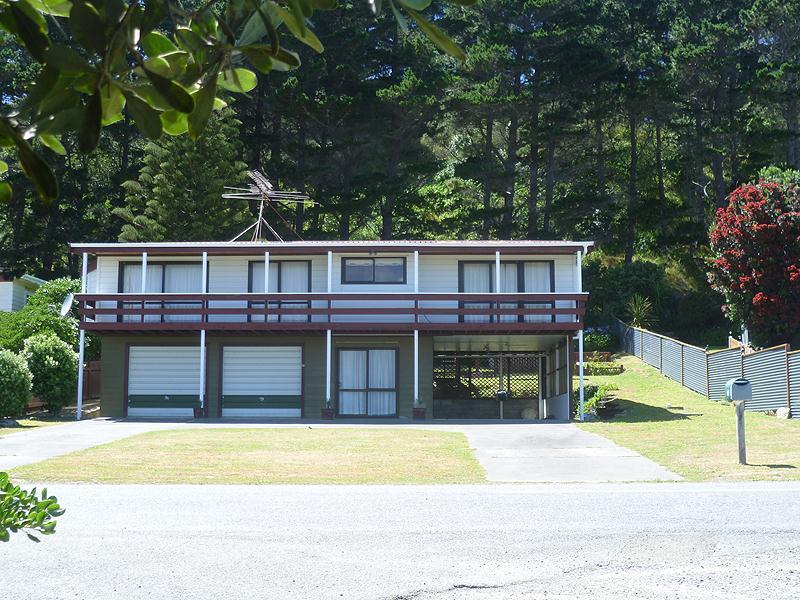 20 Lake Ferry Road, Lake Ferry, South Wairarapa, 3 chambres, 1 salles de bain