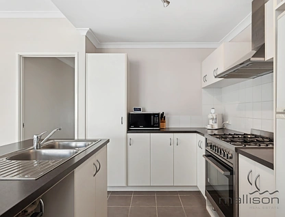 7 Tavistock Crescent, Lynwood, South East Perth, 3 Bedrooms, 2 Bathrooms, House
