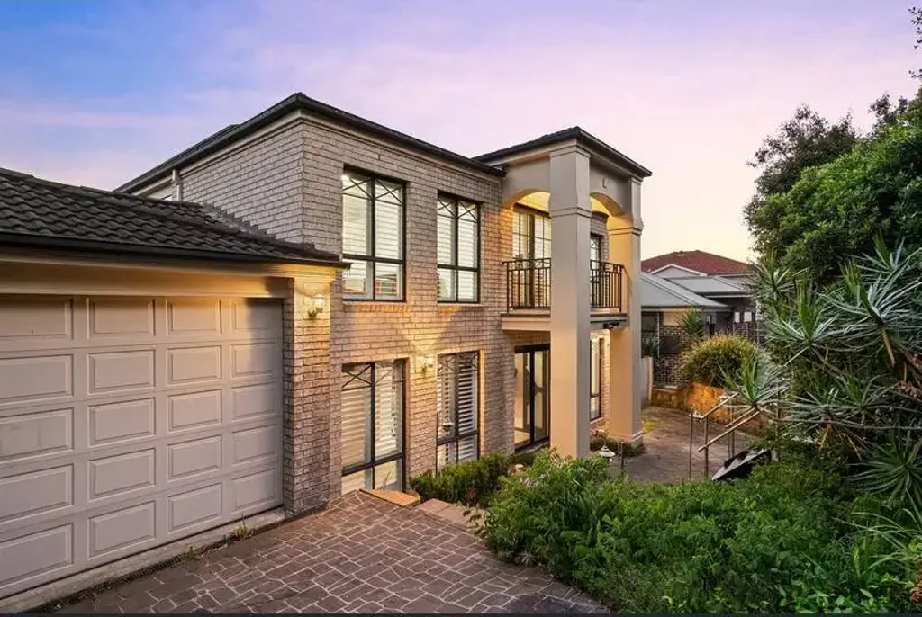 Grand, Four Bedroom Home In Mardi