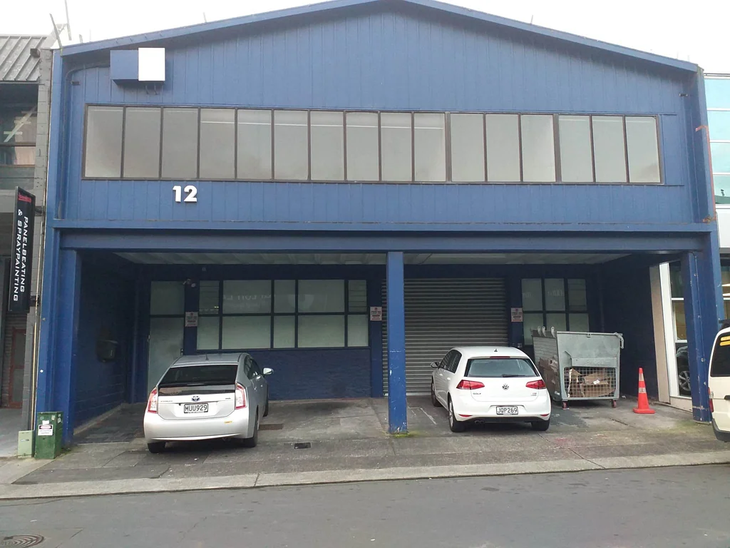Newmarket  AFFORDABLE WAREHOUSE/OFFICE IN A STRATEGIC LOC...