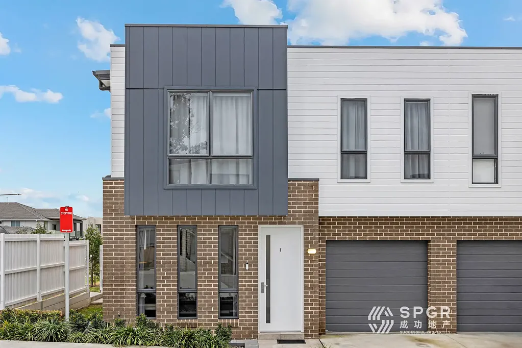 Riverstone 4 Bedroom Sunny Corner Block | Rare Opportunity | Nearly New 4-Bedroom Townhouse
Built by Creation Homes