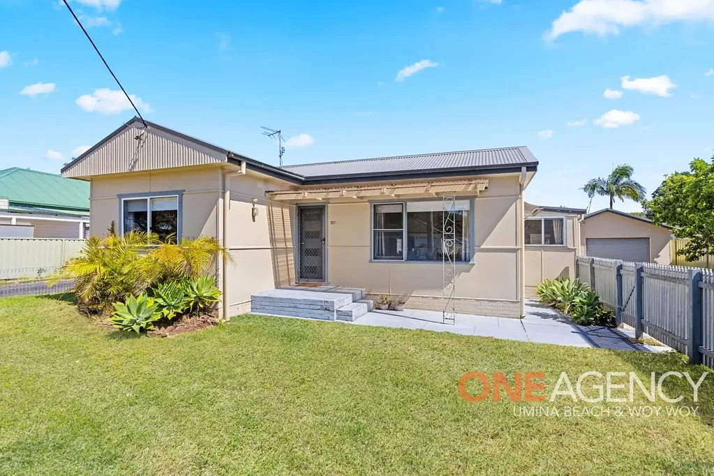 19 Carrington Avenue, Woy Woy, NSW 2256