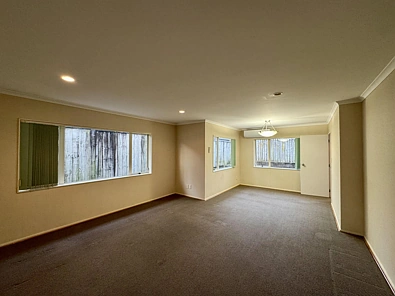 24 Lissleton Drive, Botany, Manukau City, 4 Bedrooms, 2 Bathrooms, House