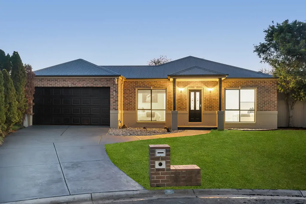 5 Bemm Court, Werribee, VIC 3030