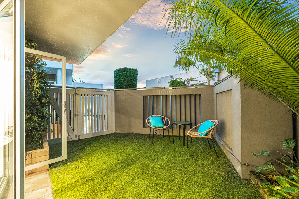 2/79 Shelly Beach Road, Saint Marys Bay, Auckland, 2 rūma, 0 rūma horoi