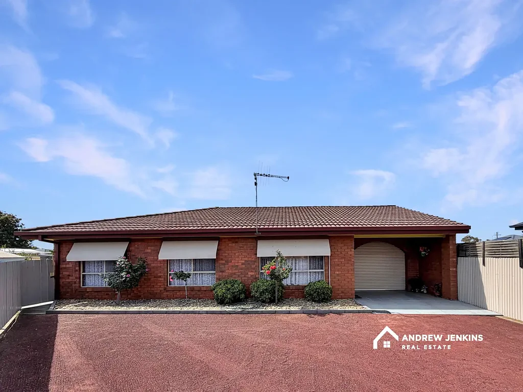 Cobram 3ห้องนอน Neat, Spacious & Ready to Enjoy in Prime Cobram Location