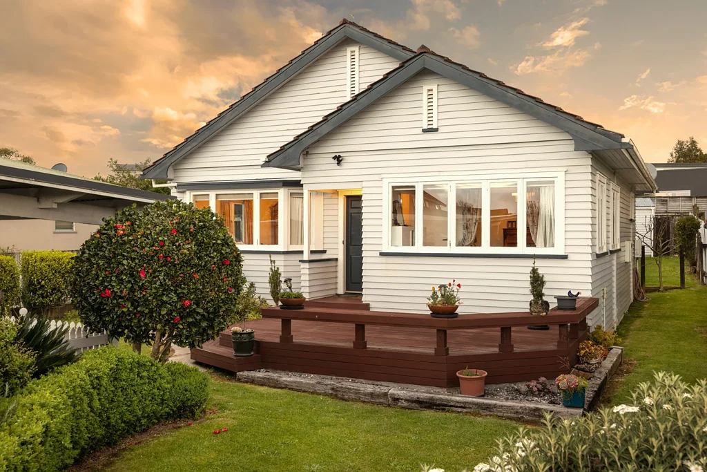 Te Awamutu 3 Bedroom Realistic Owner. Character and Convenience Combine