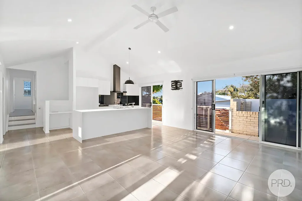 Immaculate and Centrally Located!