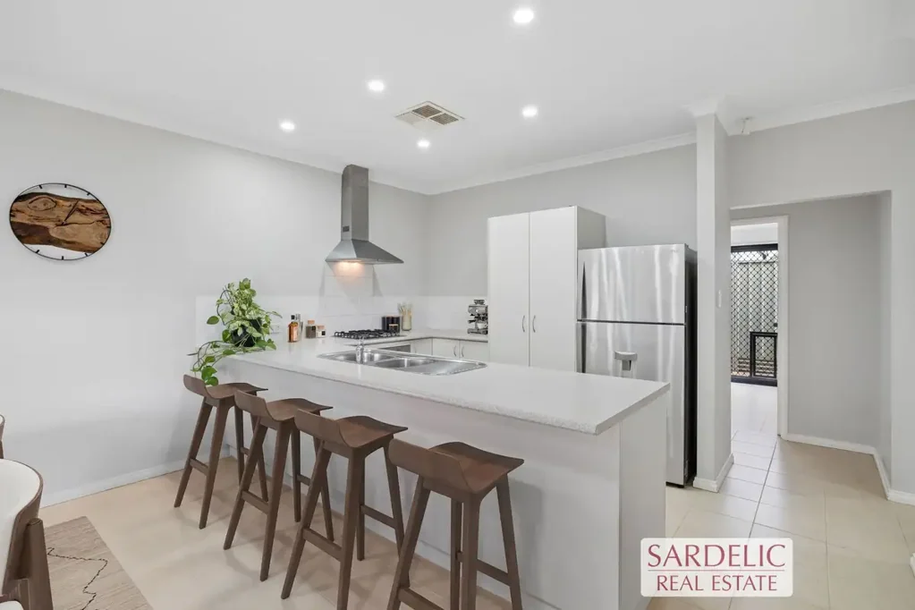 Bentley 3બેડરૂમ Modern, Low-Maintenance Living in the Heart of Bentley