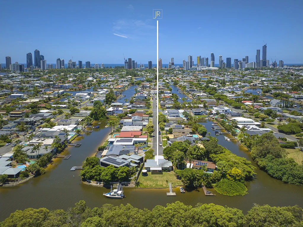 17 Buena Vista Court, Broadbeach Waters, QLD 4218