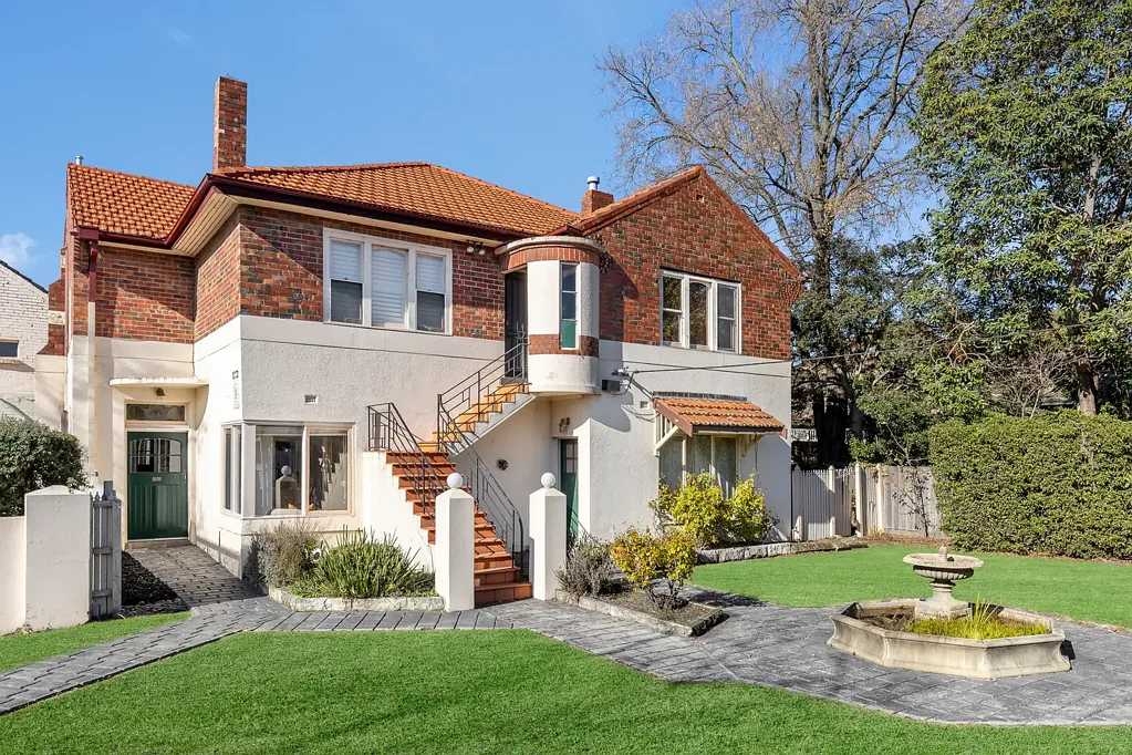 Malvern East 2ਬੈੱਡਰੂਮ An Art Deco Period Apartment, Unlike Any Other