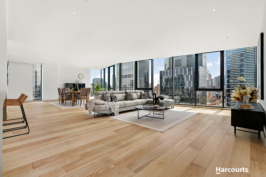 Southbank 3Zimmer Penthouse Prestige Along a Blue-Ribbon Corridor