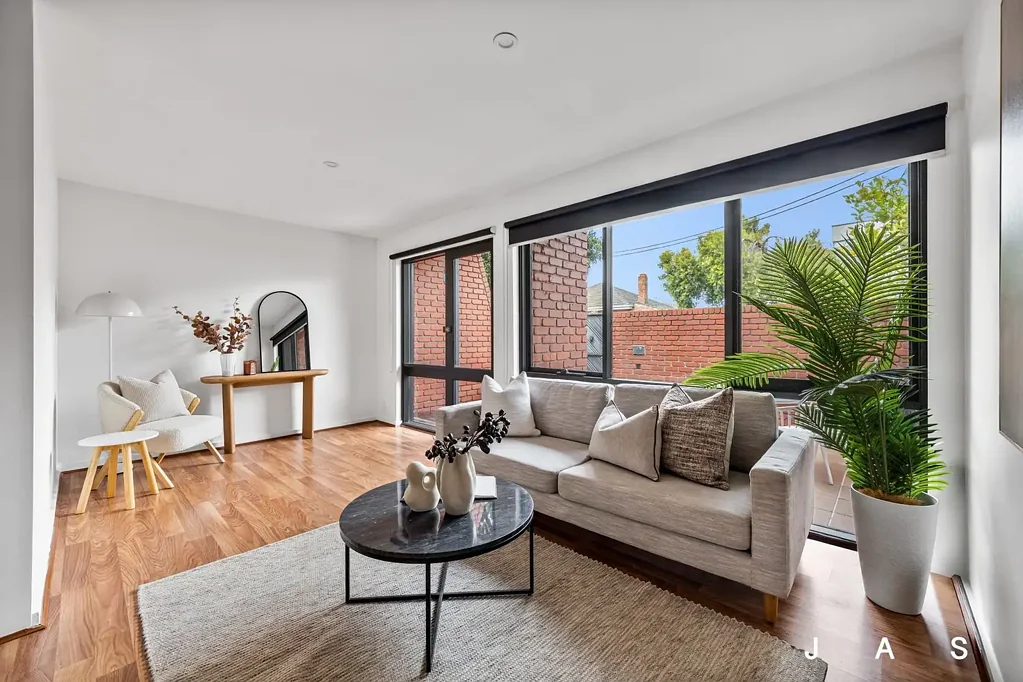 Yarraville 2房  Instantly Inviting, Perfectly Positioned