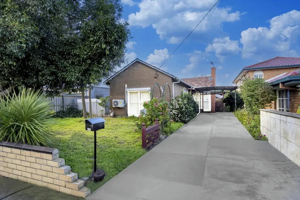 Spacious Newport Home – Walk to Station, Cafes & Waterfront