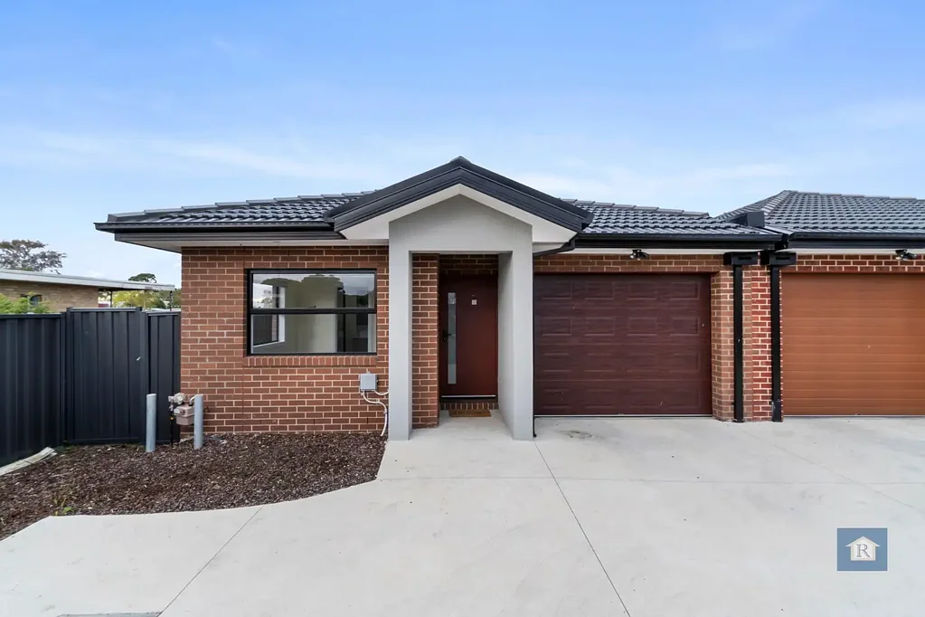 Colac 2 Bedroom Neat, Modern & Move-In Ready