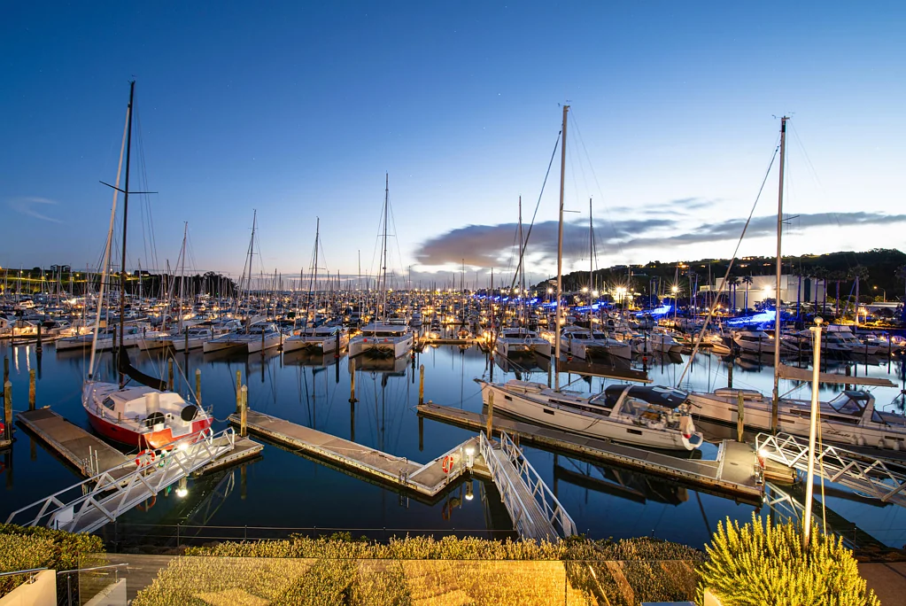 Gulf Harbour 3غرفة نوم Architectural Waterfront Living with 16m Berth