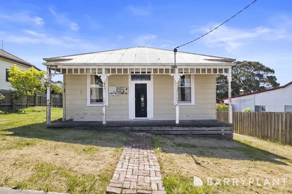 Korumburra 3Kwarto Charming Character Home with Endless Potential
