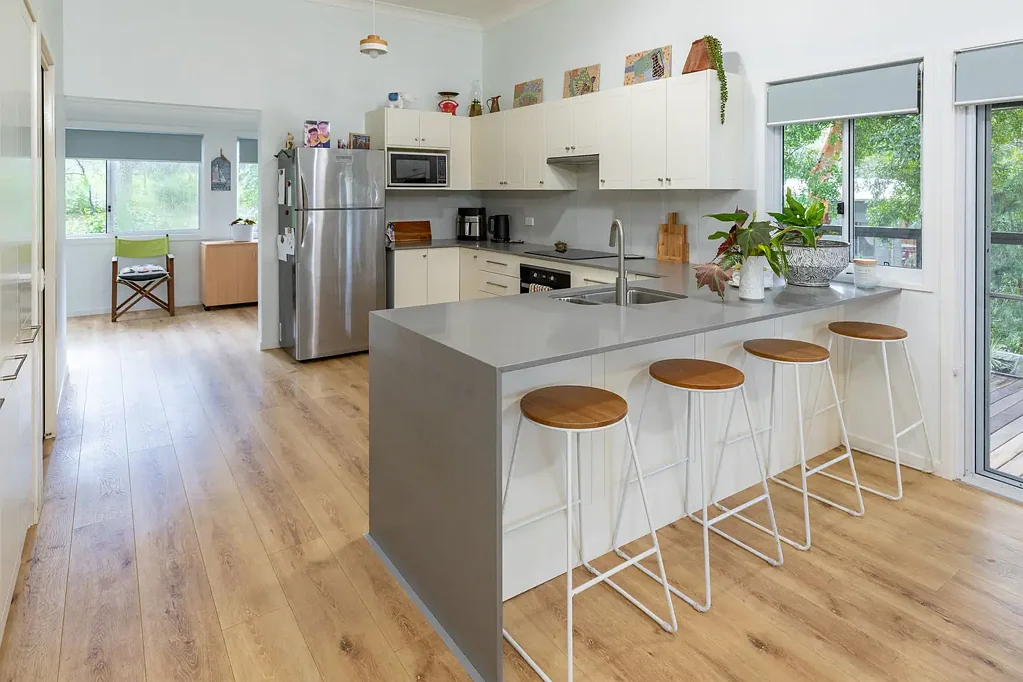Smiths Lake 4房  Filtered Water Views, Privacy and a large Block