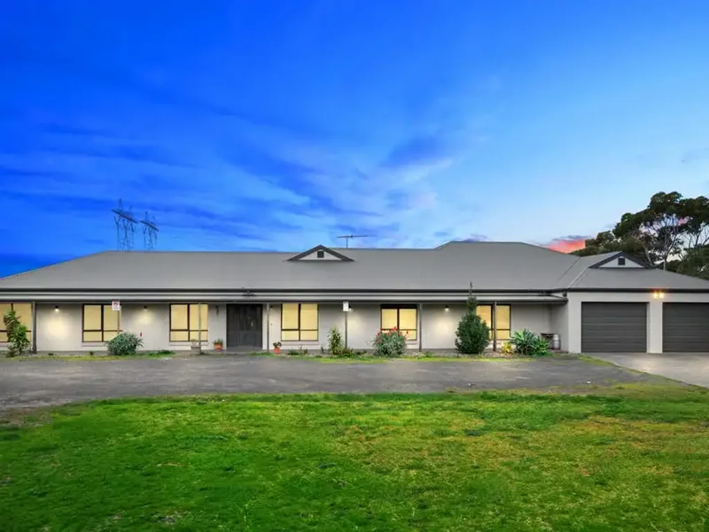 90 Callaway Drive, Mickleham, VIC 3064