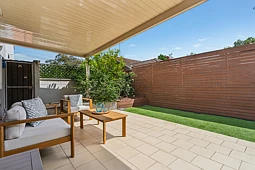 9/6 Mowbray Street, Sylvania