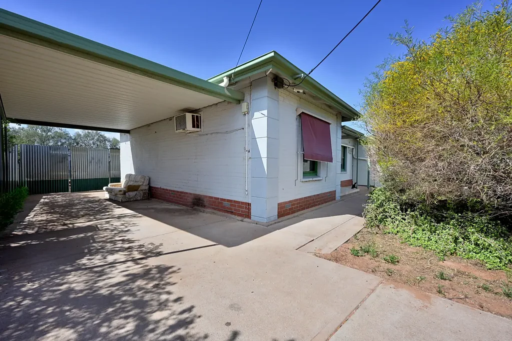 Port Augusta 3 Slaapkamer The ideal portfolio addition: Tenanted - half duplex!