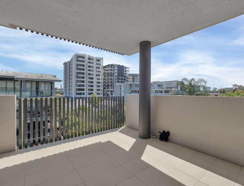 502/37-39 Regent Street, Woolloongabba, QLD 4102, 2 Bedrooms, 2 Bathrooms, Apartment