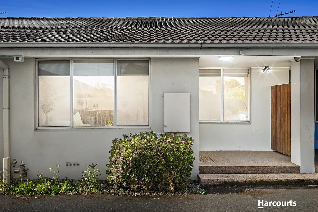 4/1 Clara Street, Fawkner, VIC 3060