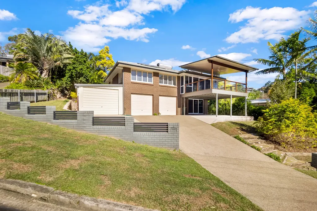 2 Yakki Court, Arana Hills, QLD 4054