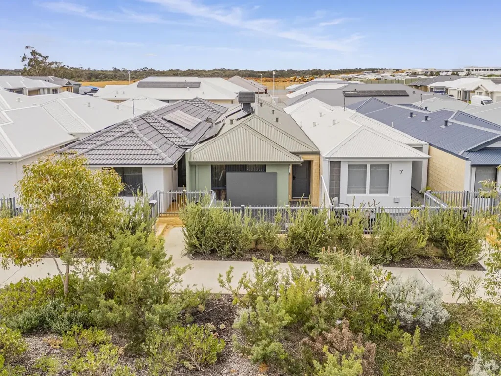 9 Purdy Lane, Eglinton, WA 6034